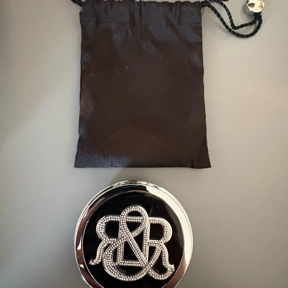 Rock & Republic Black & Silver Bronzer/Contour Compact